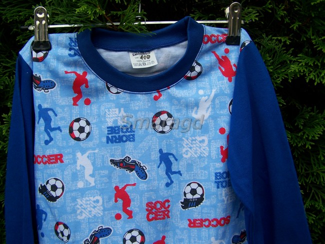 Dětské pyžamo středně modré Fotbal-míče
