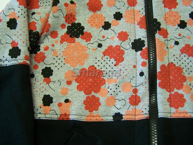 Tepláková souprava černá Kytičky